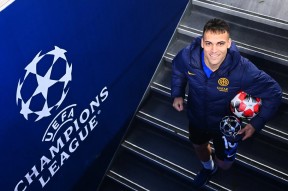 登录中心官网包含里程碑夜！费耶诺德官宣签约，欧冠今夜刷纪录，态度坚定，资深球员宣示担当的词条