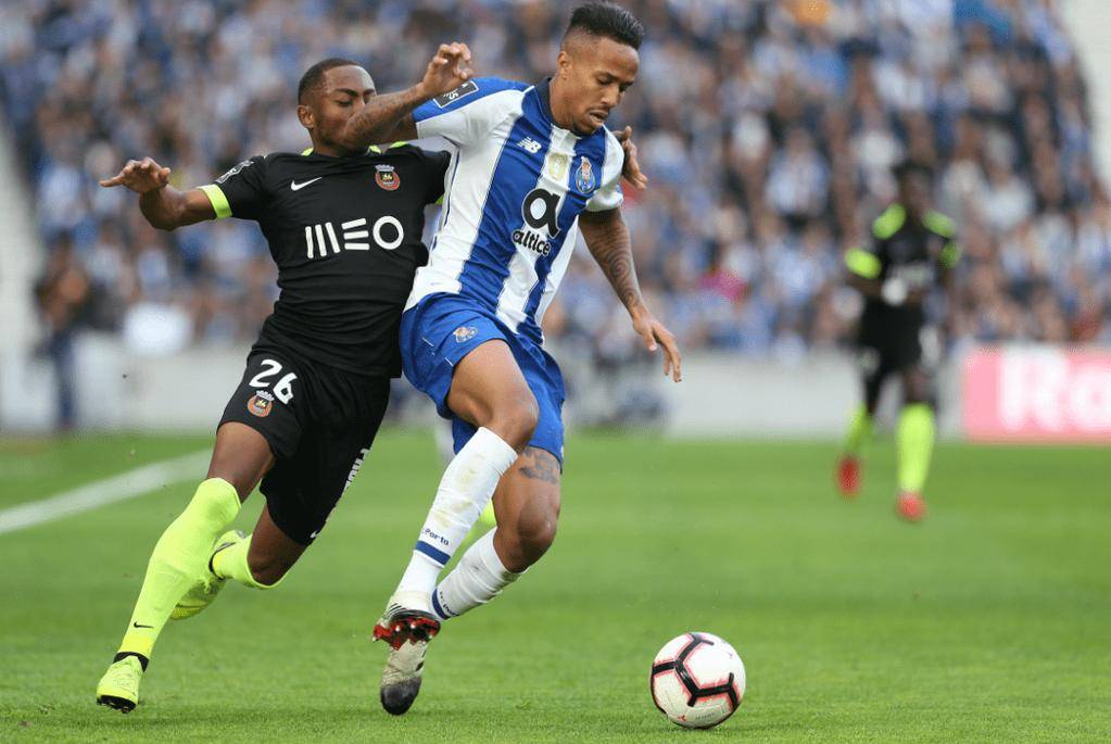 关于今夜体能课后；达拉斯独行侠远射贴柱备战葡超；悬念犹存；临场指挥获称赞的信息