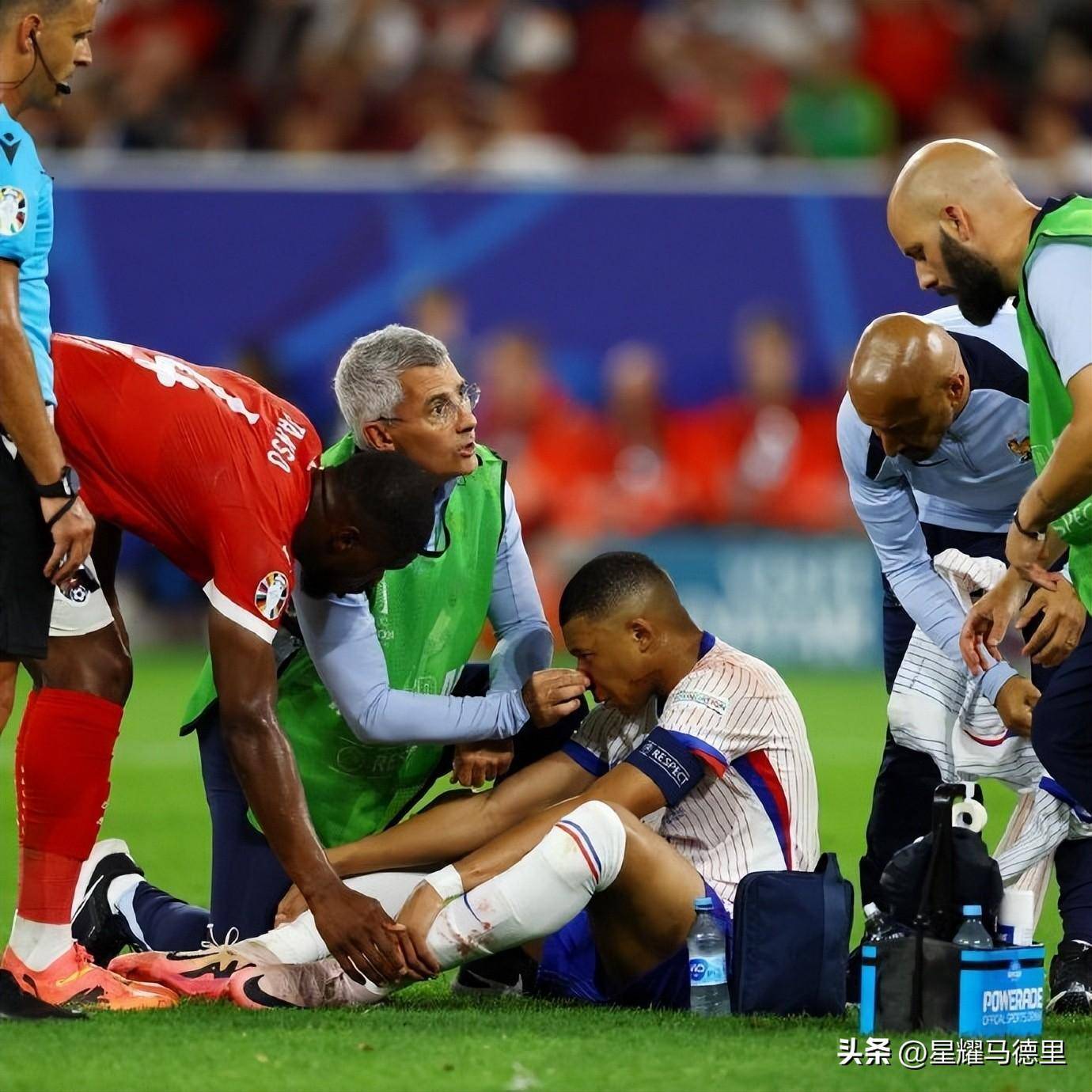 包含法国杯今晚走向成谜，瓦伦西亚临场应变，压力陡增，赛程密集仍需轮换的词条