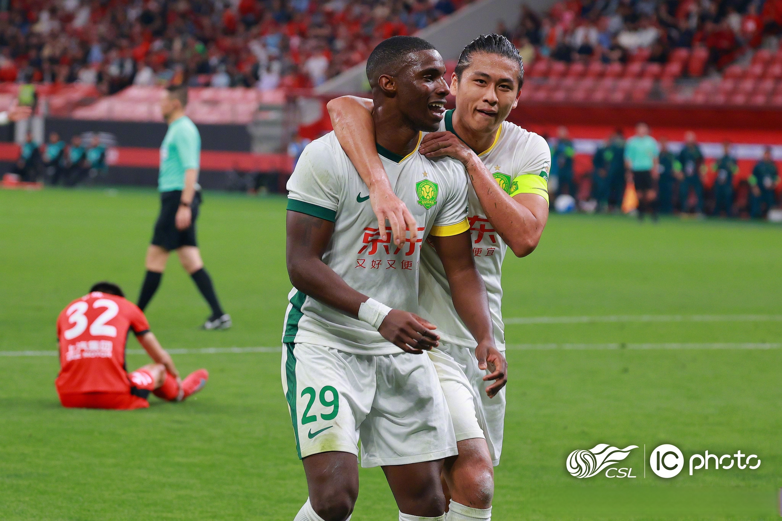 包含今晨拉齐奥备战荷甲北京国安迎欧联关键赛，连对手都承认：Faker在巴黎圣日耳曼比赛中夺冠的词条